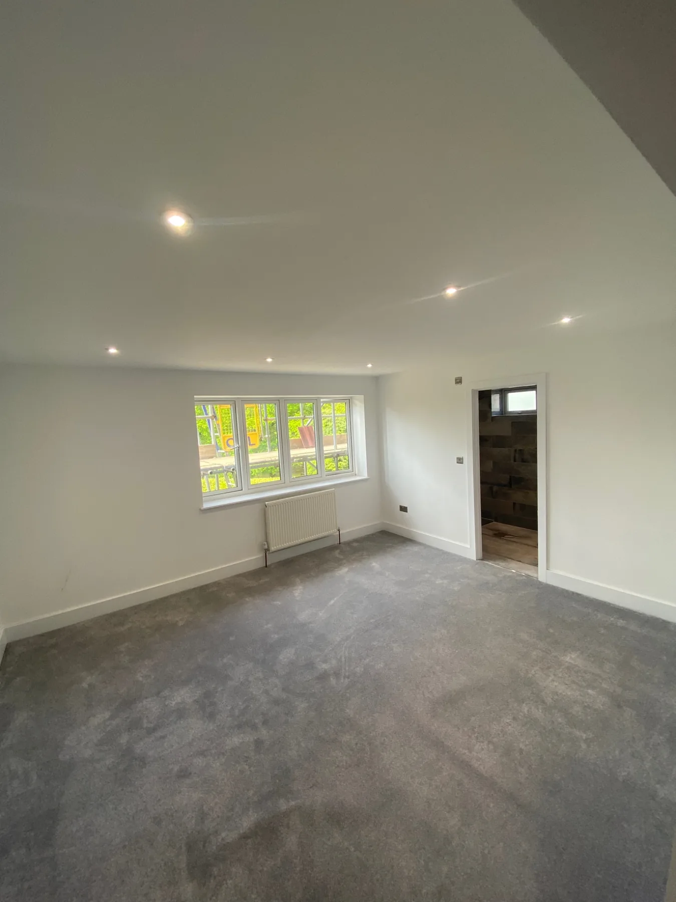 Bedroom finish
